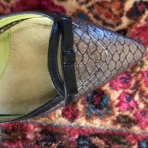 Leather mules with silver and black embossed pattern. 9.5. Comfy.